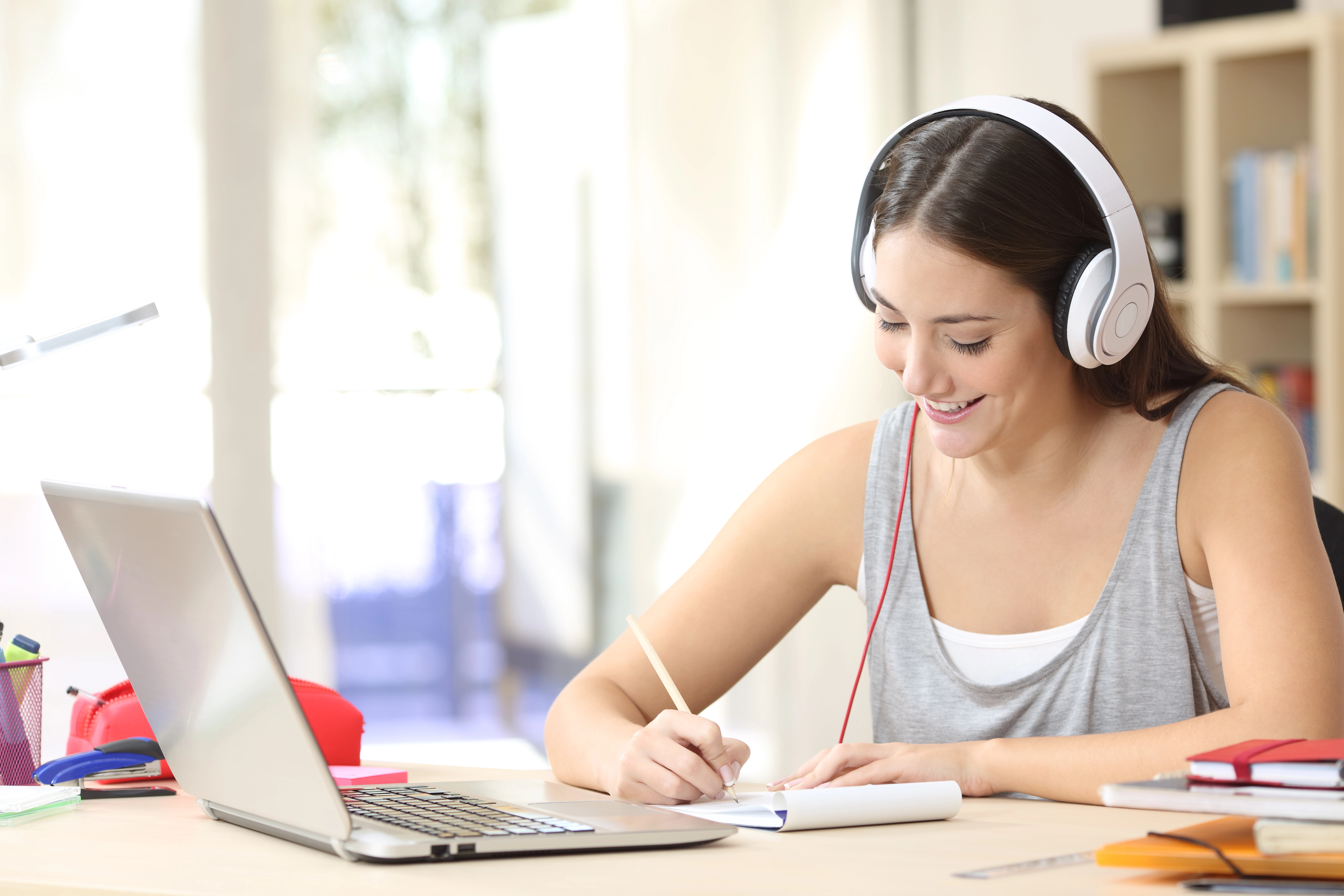 laptop study headphones