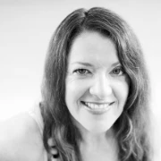 Dr Suzanne Cowan