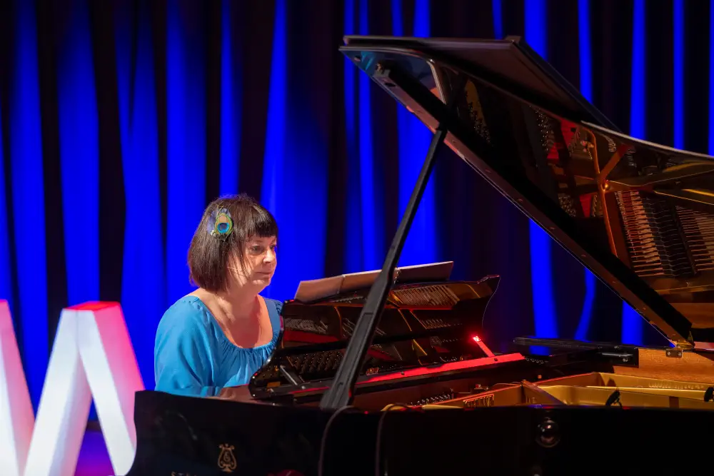 Kirstine Moffat playing the piano