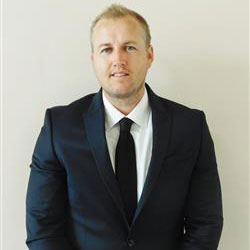 sean-mckenna-success-story-portrait