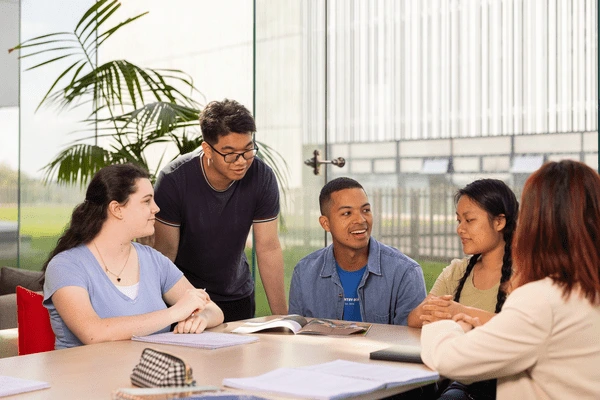 7936 International Photos (2022) 21 600x400 bf06395